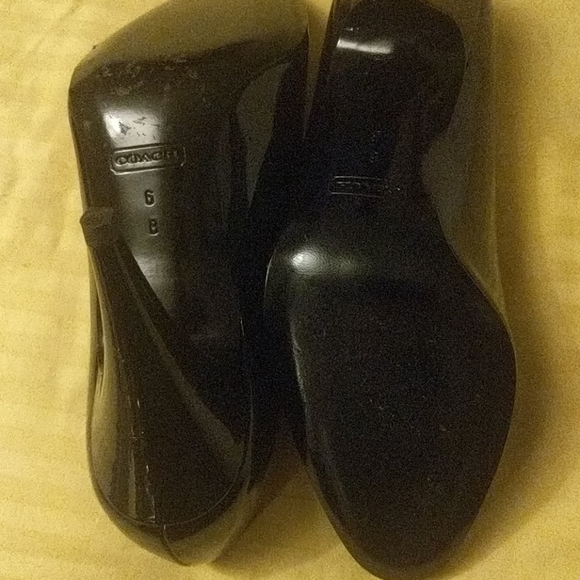 Coach black stilettos - Picture 3 of 5